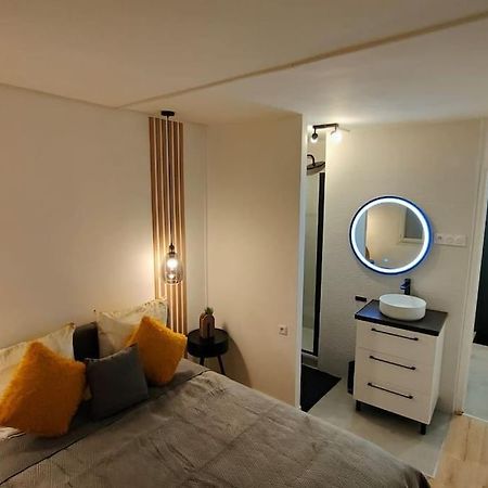Joli Appartement Au Pied Du Tramway Безон Екстер'єр фото