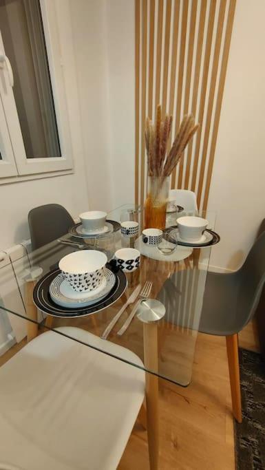 Joli Appartement Au Pied Du Tramway Безон Екстер'єр фото