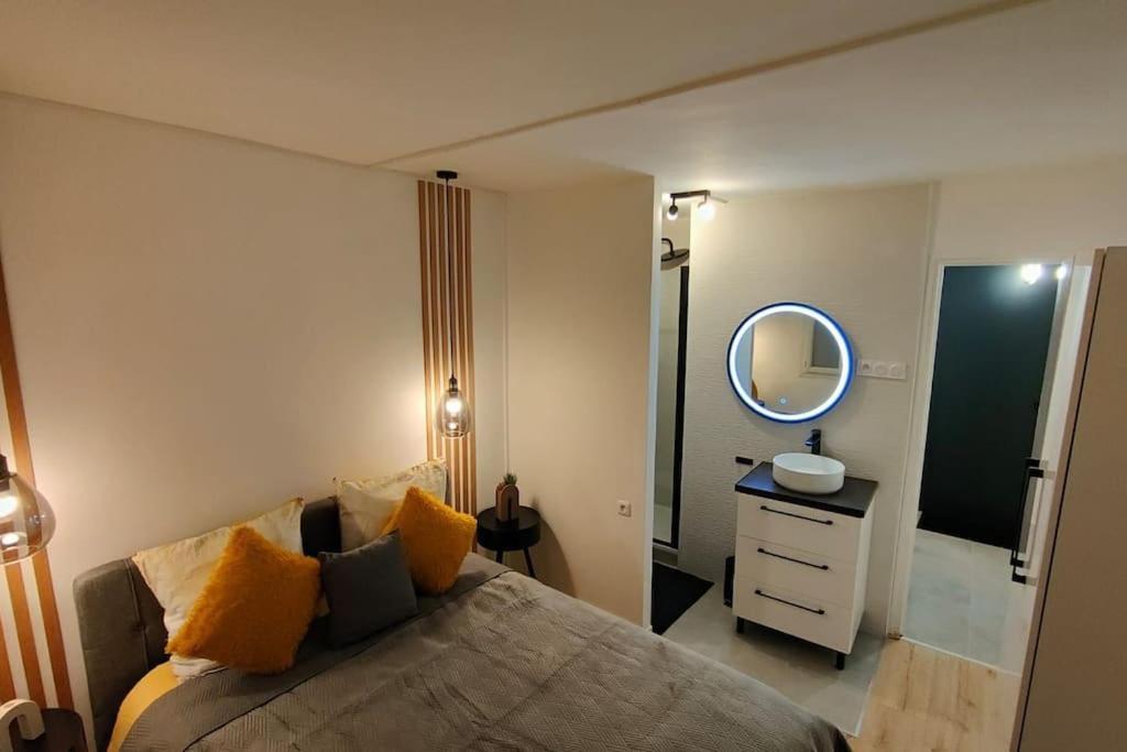 Joli Appartement Au Pied Du Tramway Безон Екстер'єр фото